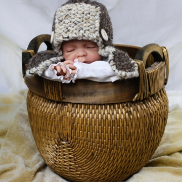 Loom Knit Aviator Hat For Baby Pattern: PATTERN ONLY! Directions for Aviator Hat in two sizes (newborn & 3 month+) Loom Knit Aviator Hat For Baby Pattern: PATTERN ONLY! Directions for Aviator Hat in two sizes (newborn & 3 month+)